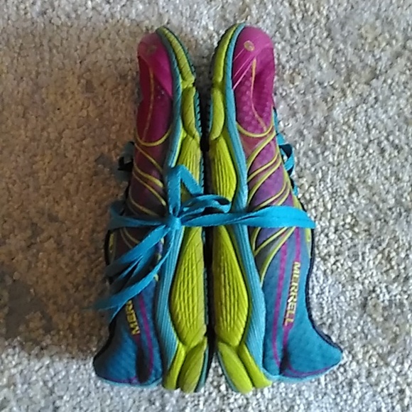 COPY - Merrill Women's Sneakers - Picture 4 of 4